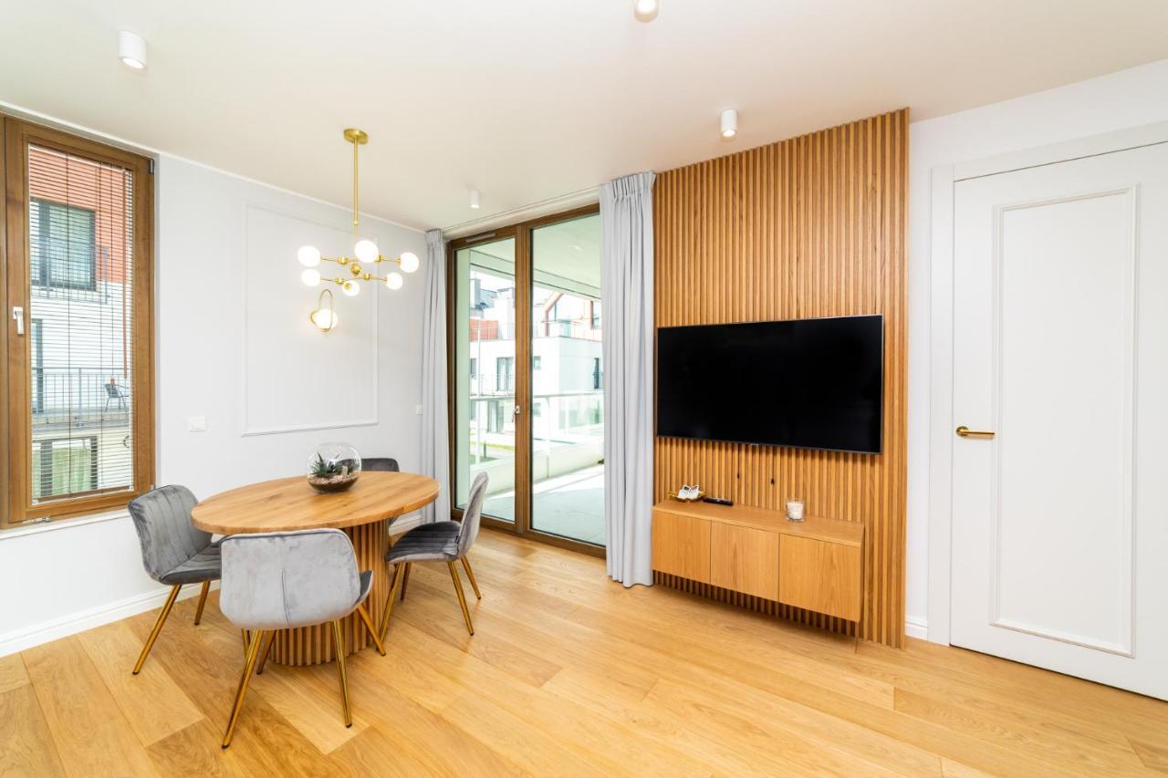 White Deluxe With Terrace By Oneapartments Apartament *