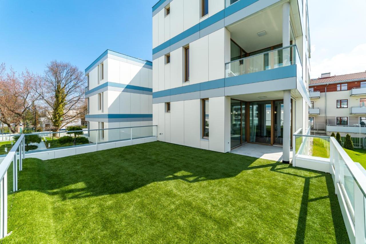 Apartament White Deluxe With Terrace By Oneapartments *
